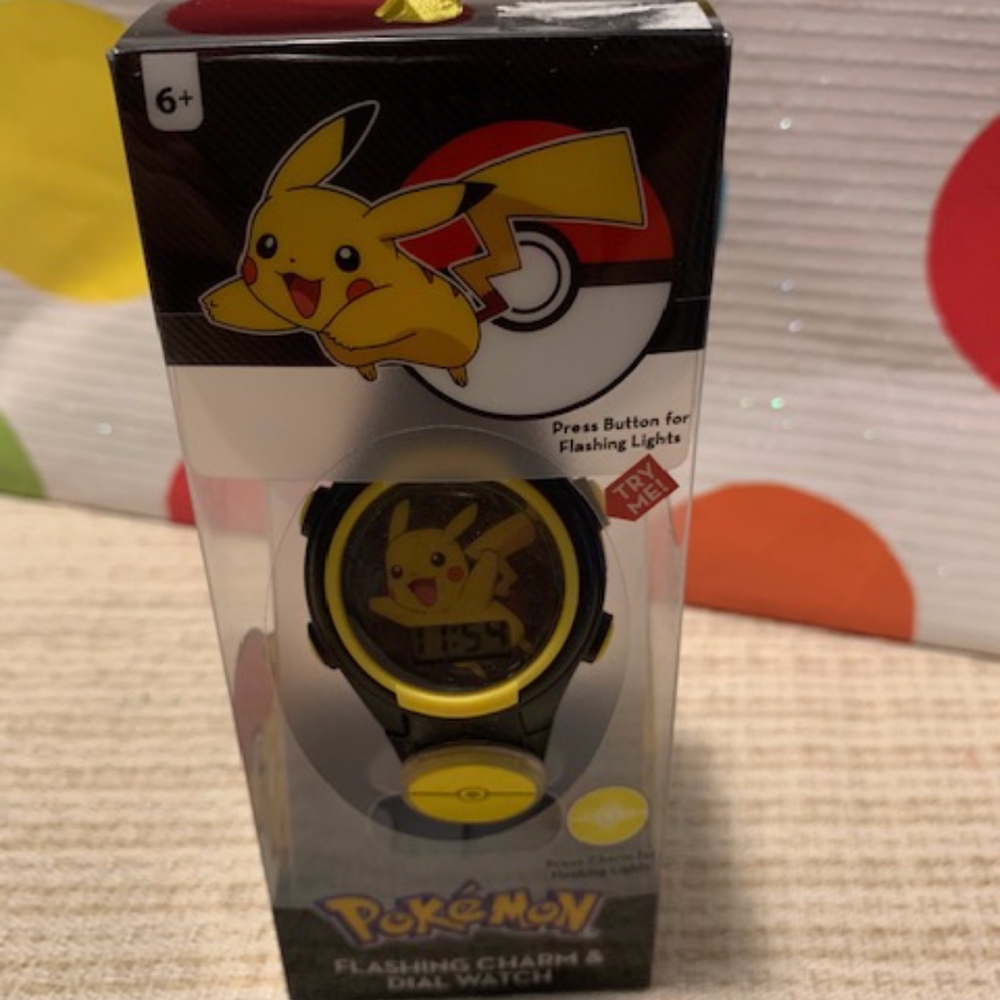 New In Box Pokemon Pikachu Watch